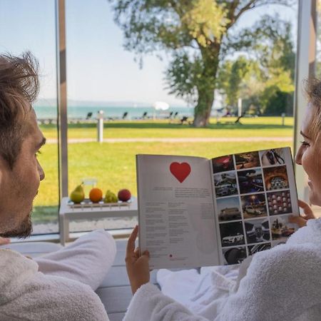 Hotel Azur Premium Шиофок Экстерьер фото